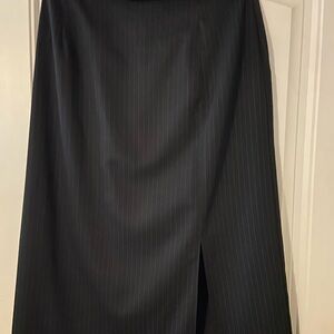 Women’s Bentley Plus Black Midi Pencil Skirt with Slit 16